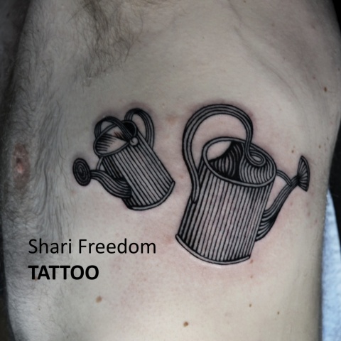 Tetování konev ve sytlu black art / linework - kettle tattoo